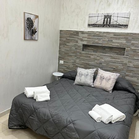 Dany House Apartment คาตาเนีย ภายนอก รูปภาพ